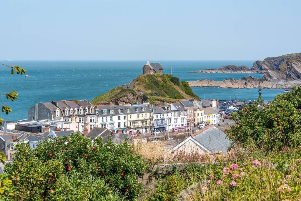 Апартаменты The Tempest, Sea Views, Coastal & Rural Walks. Ильфракомб Экстерьер фото
